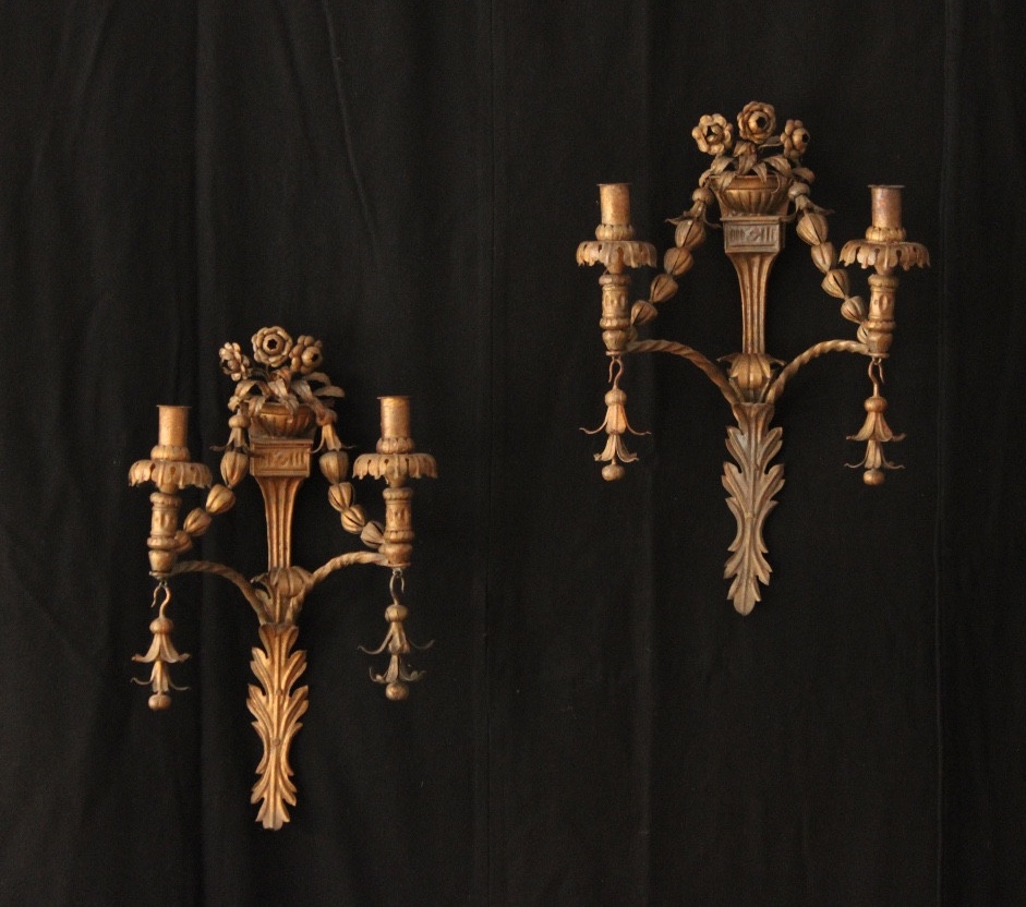  Pair Of Wall Lights With Flower Decoration In Gilded Wrought Iron, Italy, Late 18th Century