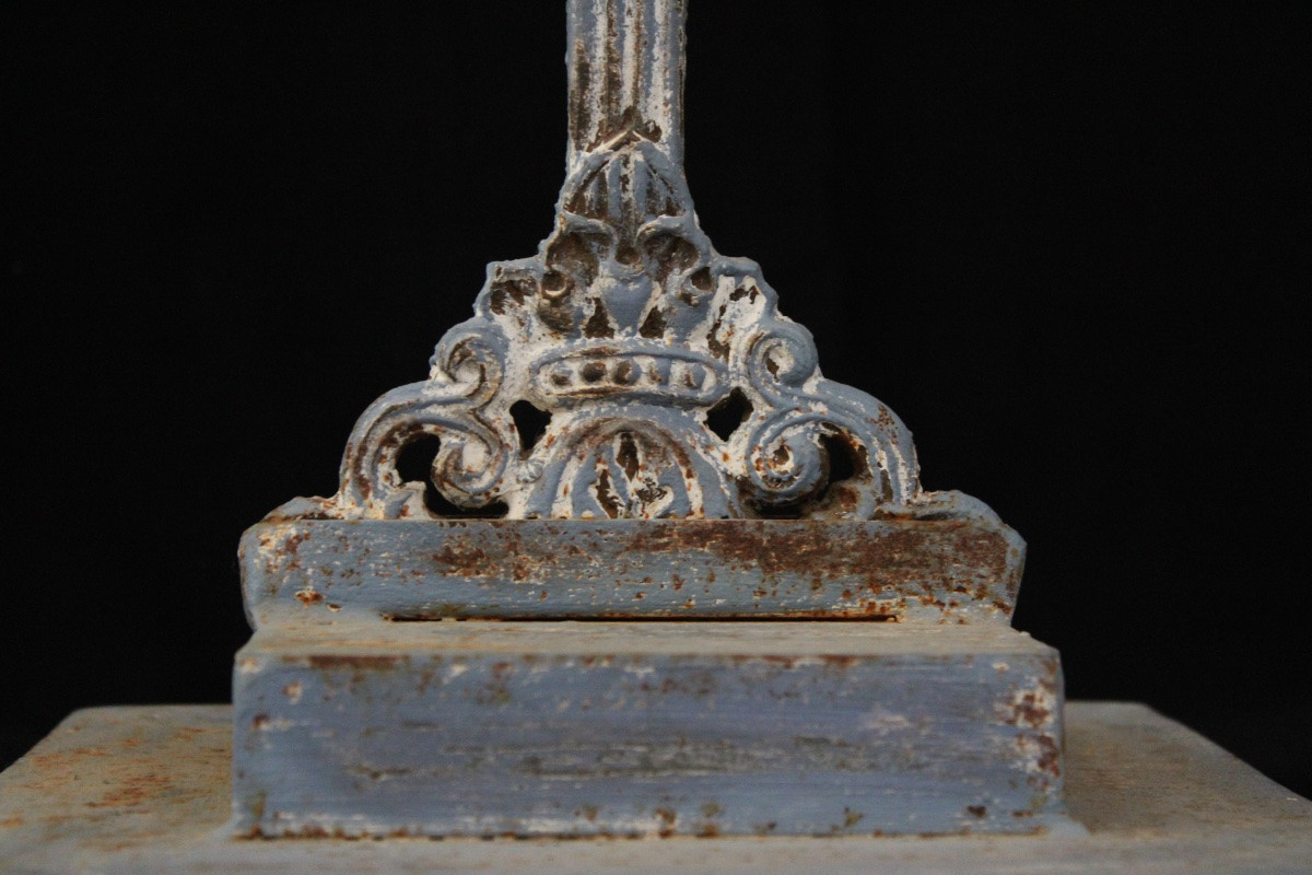 Pair Of Blue And White Lacquered Cast Iron Lamp Bases-photo-4