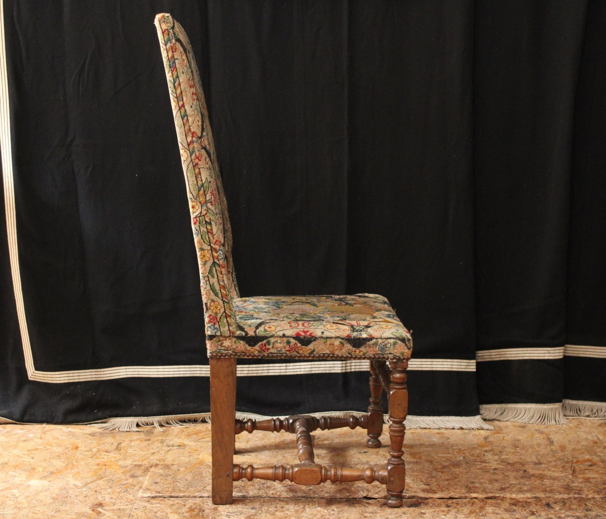 Louis XIII Style Chair With Needlepoint Tapestry, 19th Century-photo-4