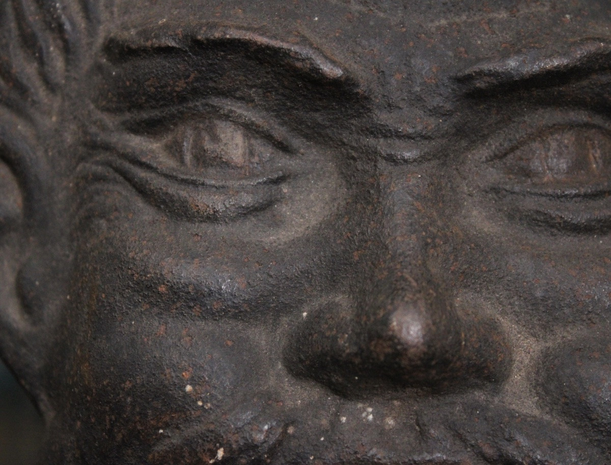 Bouche de fontaine, mascaron de faune en fonte XXe s-photo-2