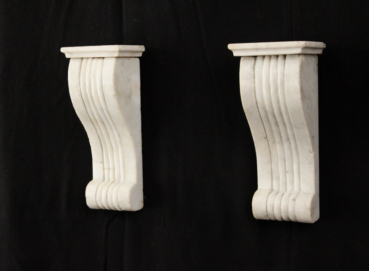 Paire de consoles en applique en marbre, XXe s-photo-2