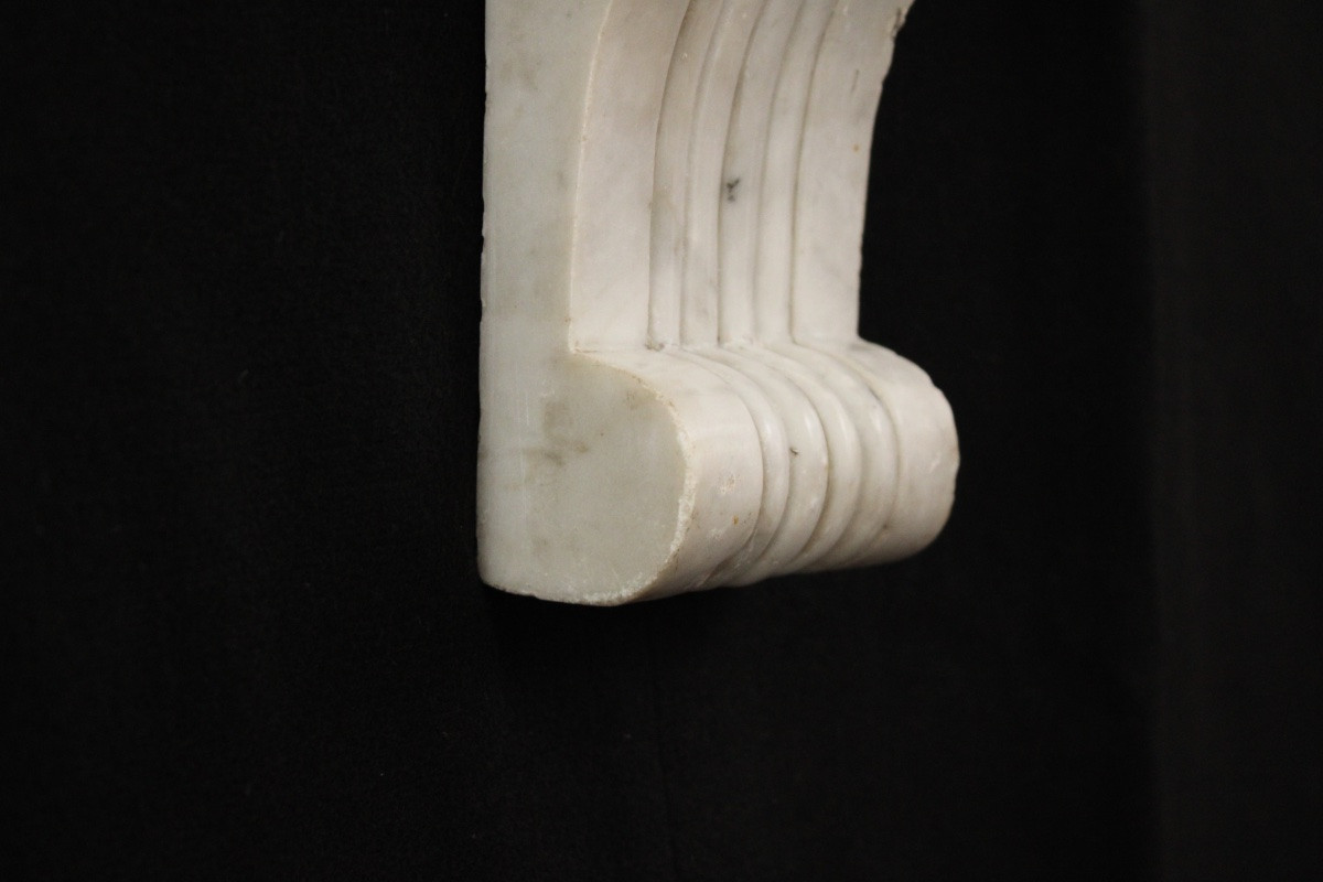 Paire de consoles en applique en marbre, XXe s-photo-1