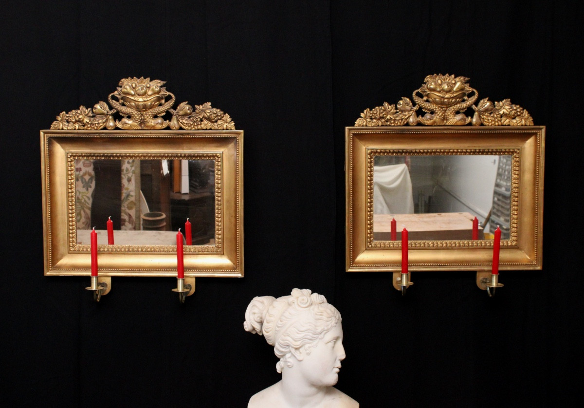  Paire de miroirs girandoles en bois doré, Suède, XIXe s vers 1830