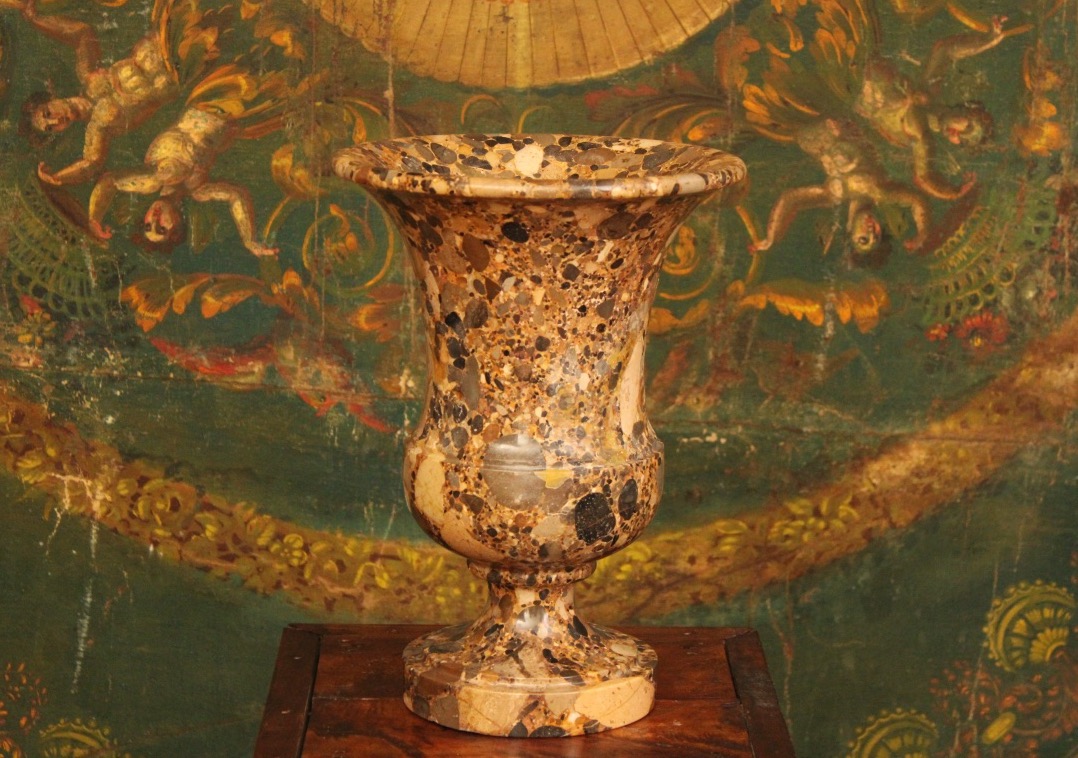 Vase Médicis en marbre brèche d’Alep, XIXeme-photo-4