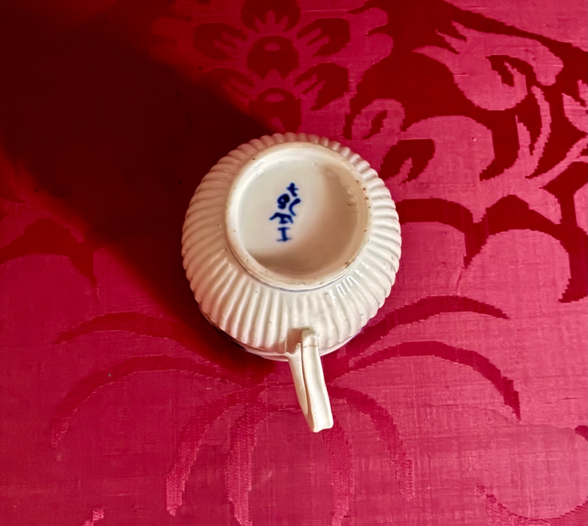 Shaker Cup, Saint-cloud Soft-paste Porcelain, Circa 1722–1766-photo-3