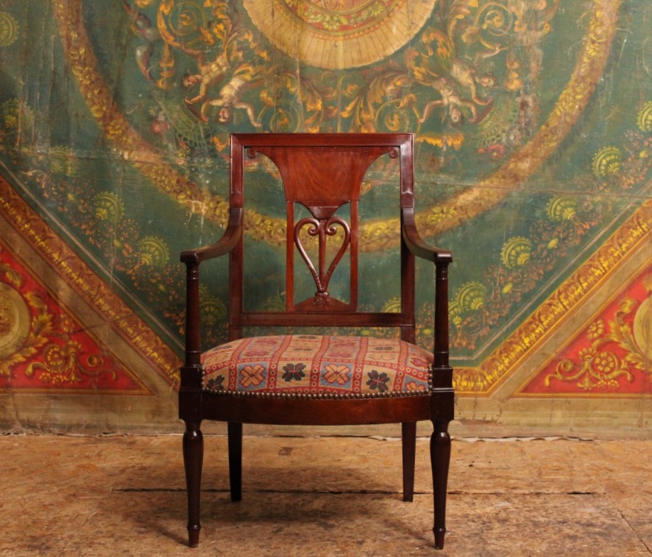  Fauteuil en acajou ajouré, attribué à Jacob Frères, vers 1800-photo-3