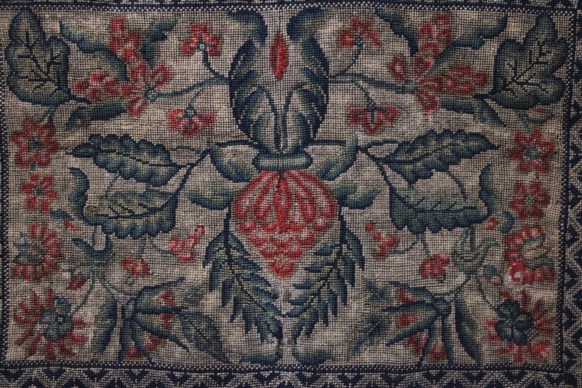  Floral-patterned Tapestry, 18th Century-photo-3