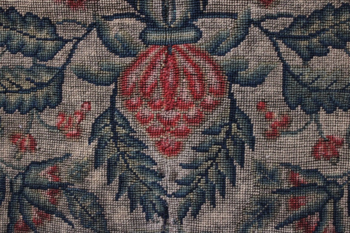  Floral-patterned Tapestry, 18th Century-photo-1