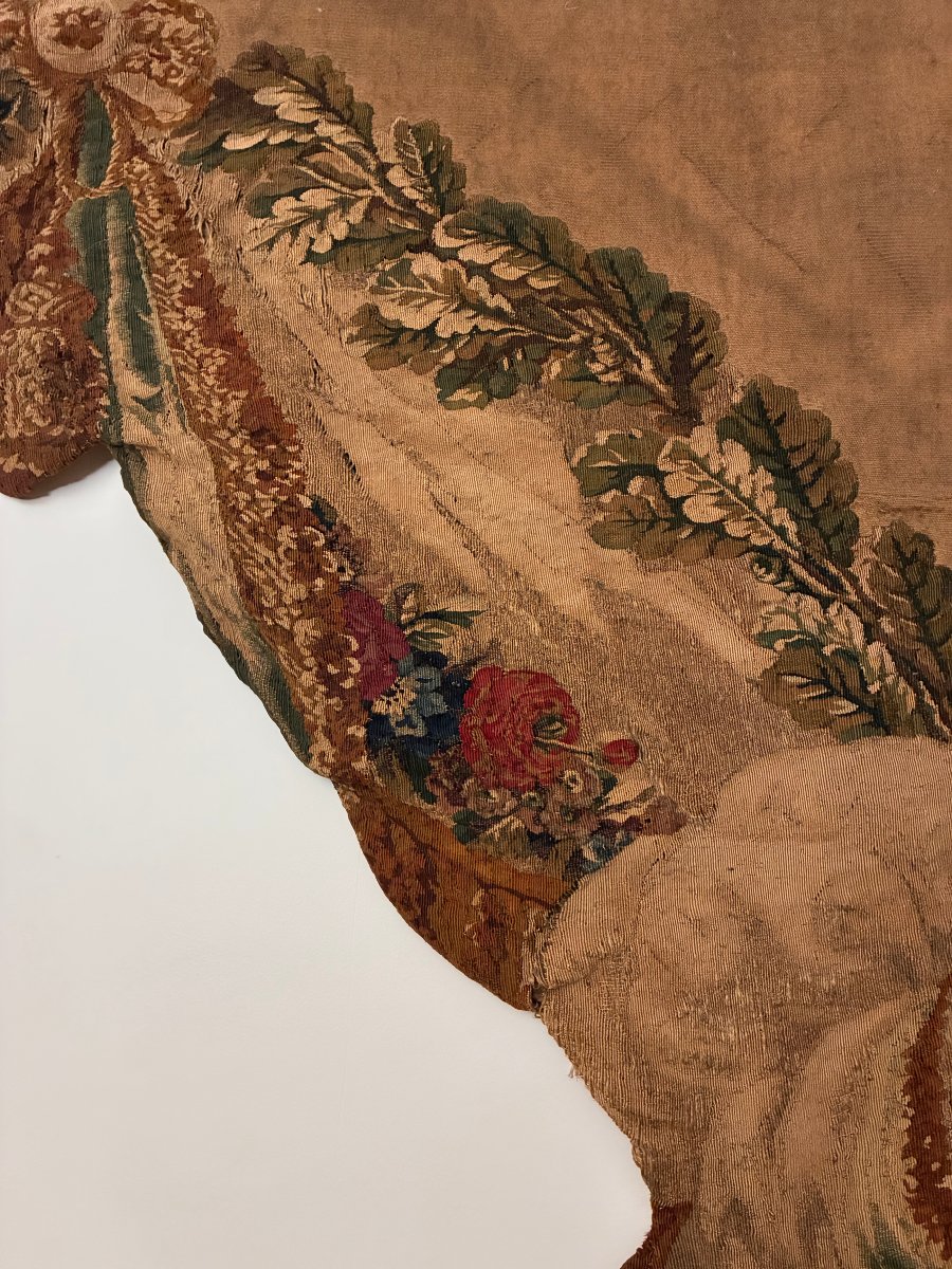 Cantonnière en tapisserie à décor de draperie et de guirlandes de fleurs, XVIIIe siècle-photo-3