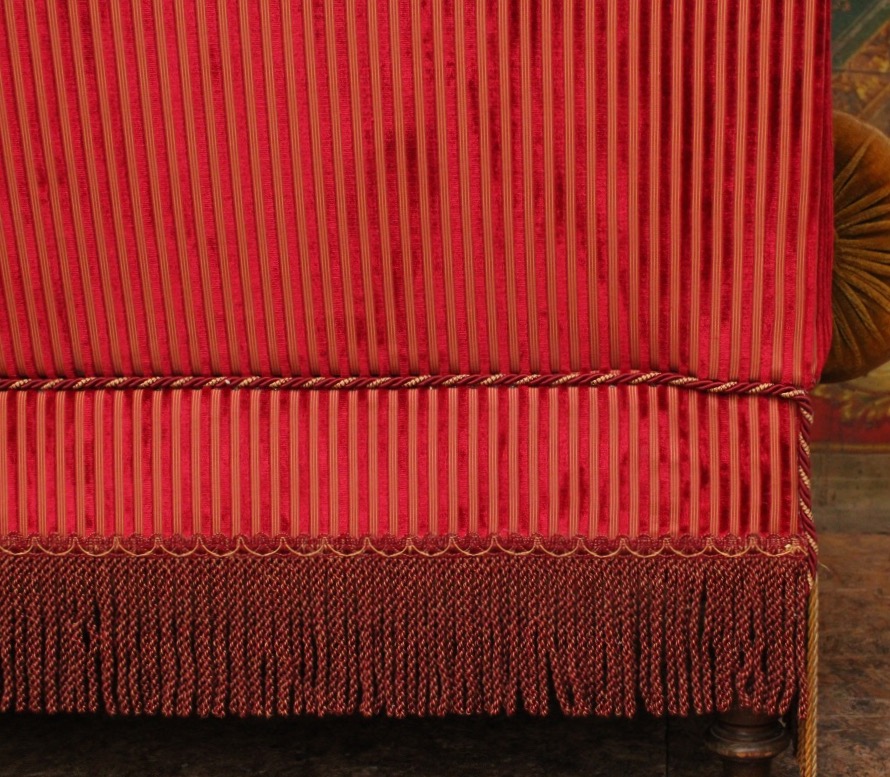 Canapé en velours et passementerie Art Nouveau, XXe s-photo-6