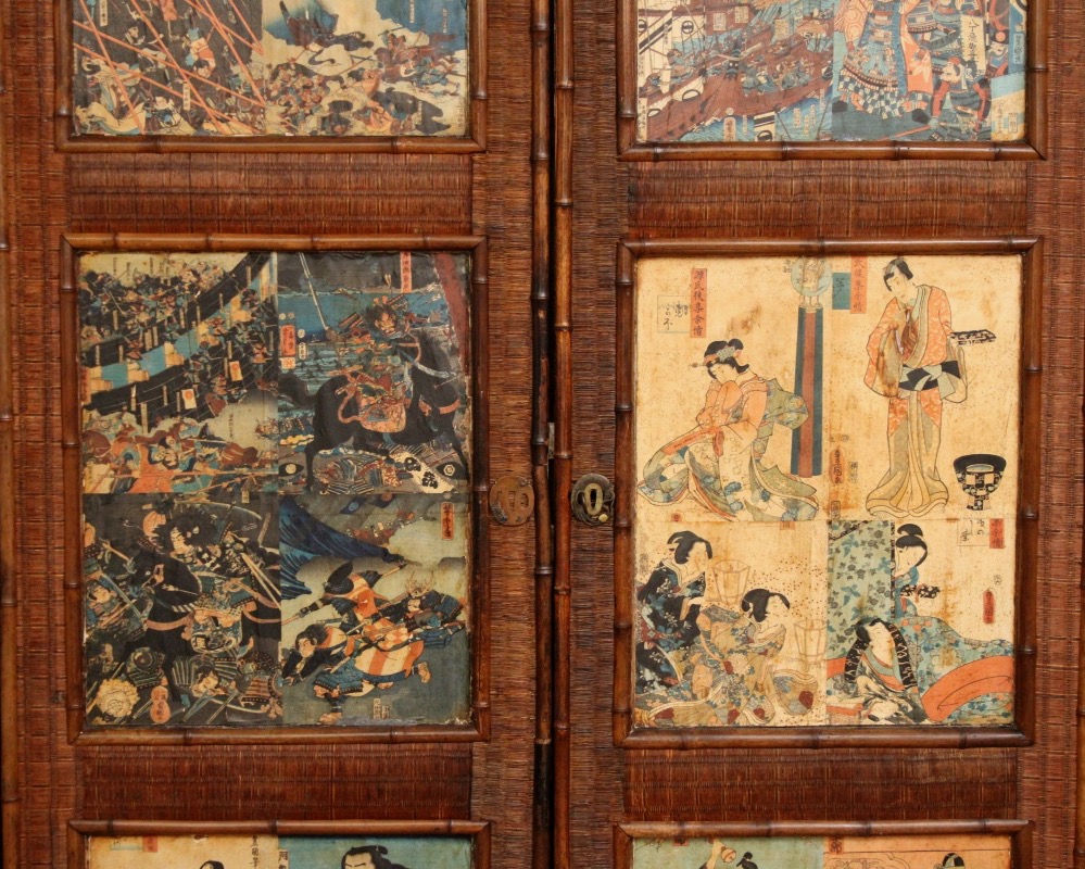 Armoire en bambou dans le goût de "Perret & Vibert" enrichie d'estampes Japonaises du XIXe -photo-2