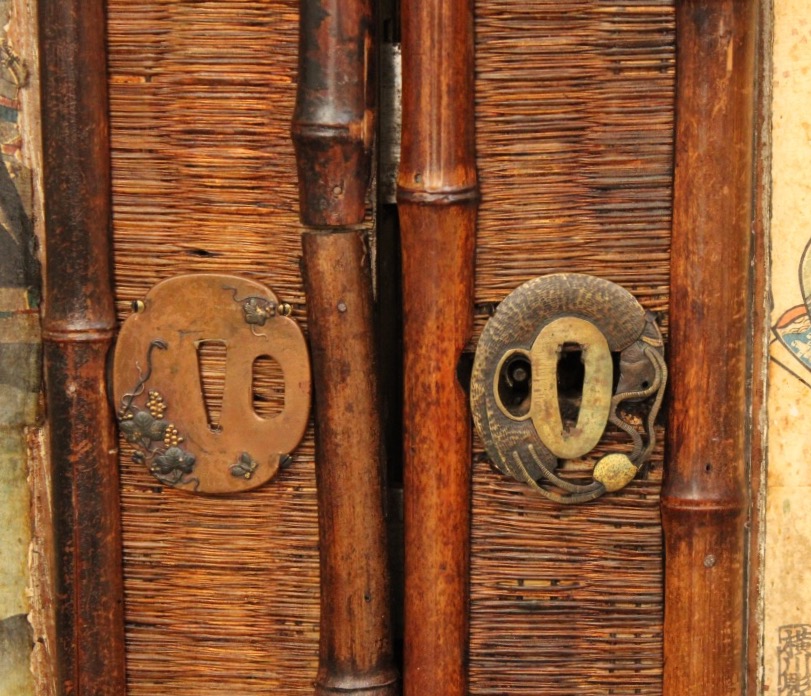 Armoire en bambou dans le goût de "Perret & Vibert" enrichie d'estampes Japonaises du XIXe -photo-3