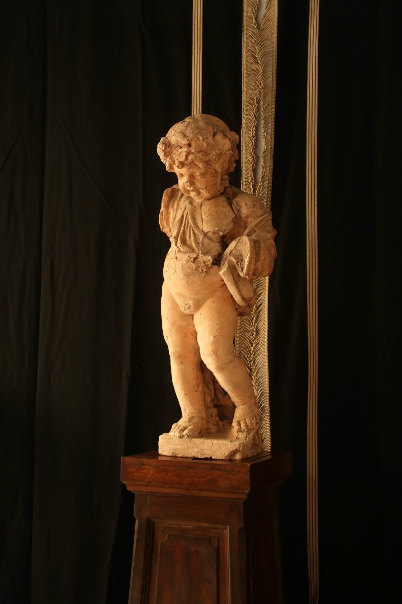 Sculpture En Plâtre Teinté Représentant Un Putto.-photo-2