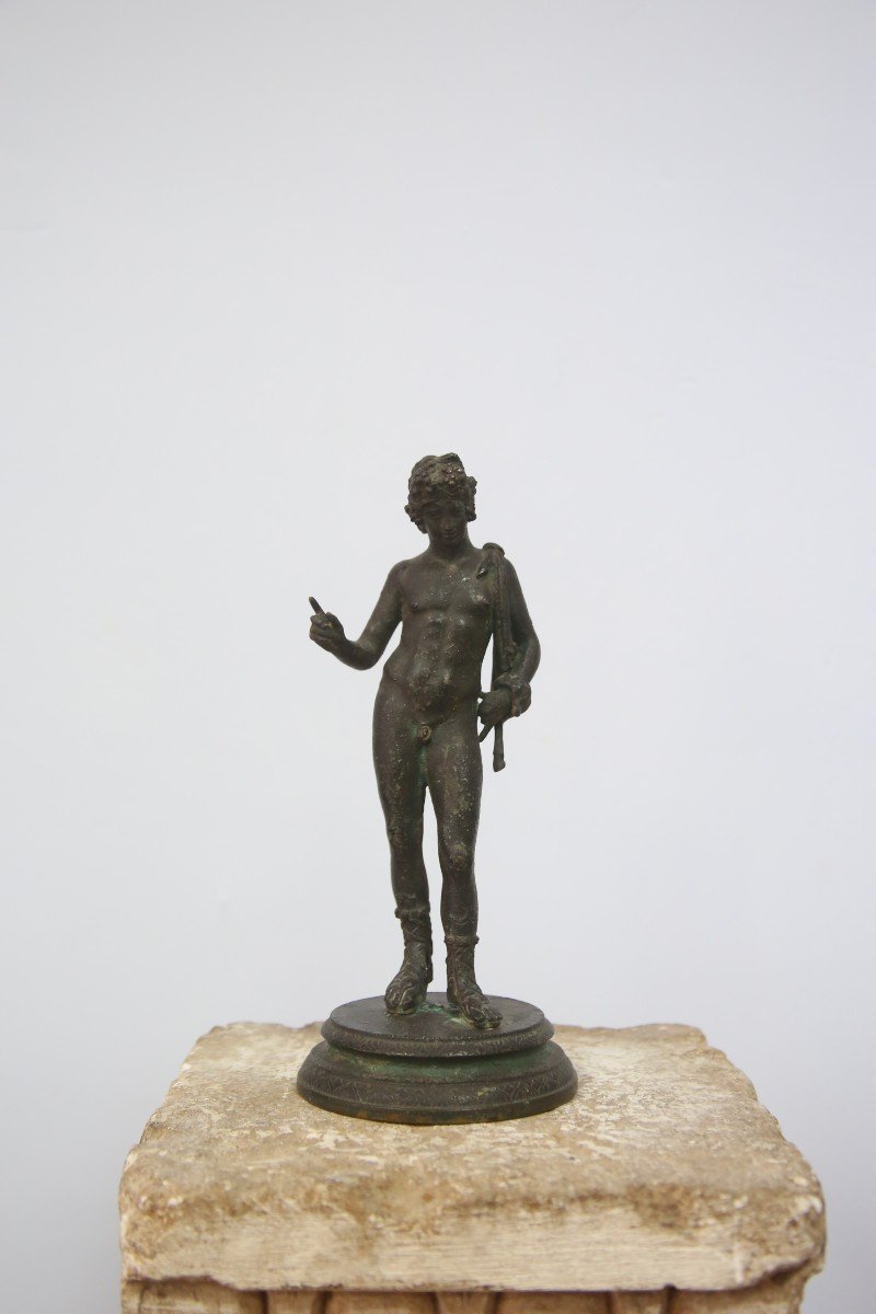 Bronze de la fin du XIXème siècle représentant Narcisse ou Dionysos.