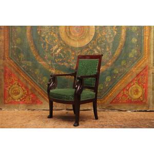 Fauteuil en acajou aux cygnes, époque Empire vers 1810