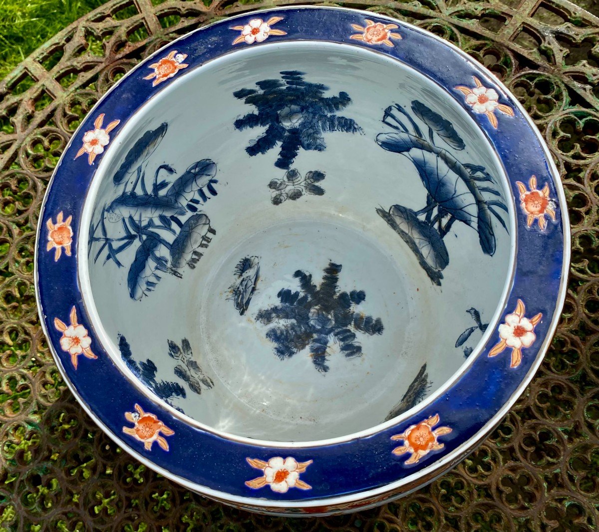 Intéressant bocal Imari. Japon. Style "kinrande" "brocart d'Or".  2 e moitié du XIX E Siècle.-photo-2