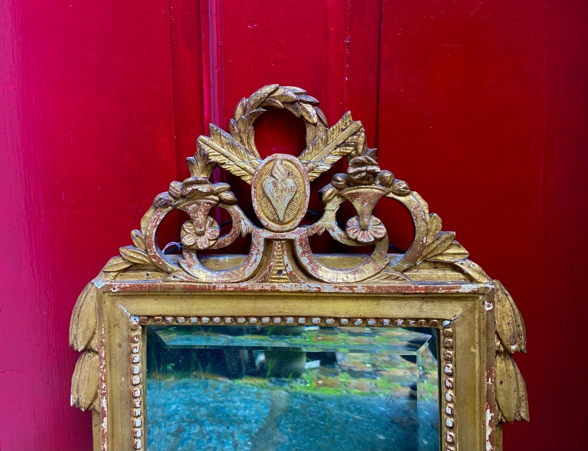 Charmant Petit Miroir De Mariage. Epoque Louis XVI. Cadre En Bois Doré. Mercure Biseauté. XVIII-photo-3
