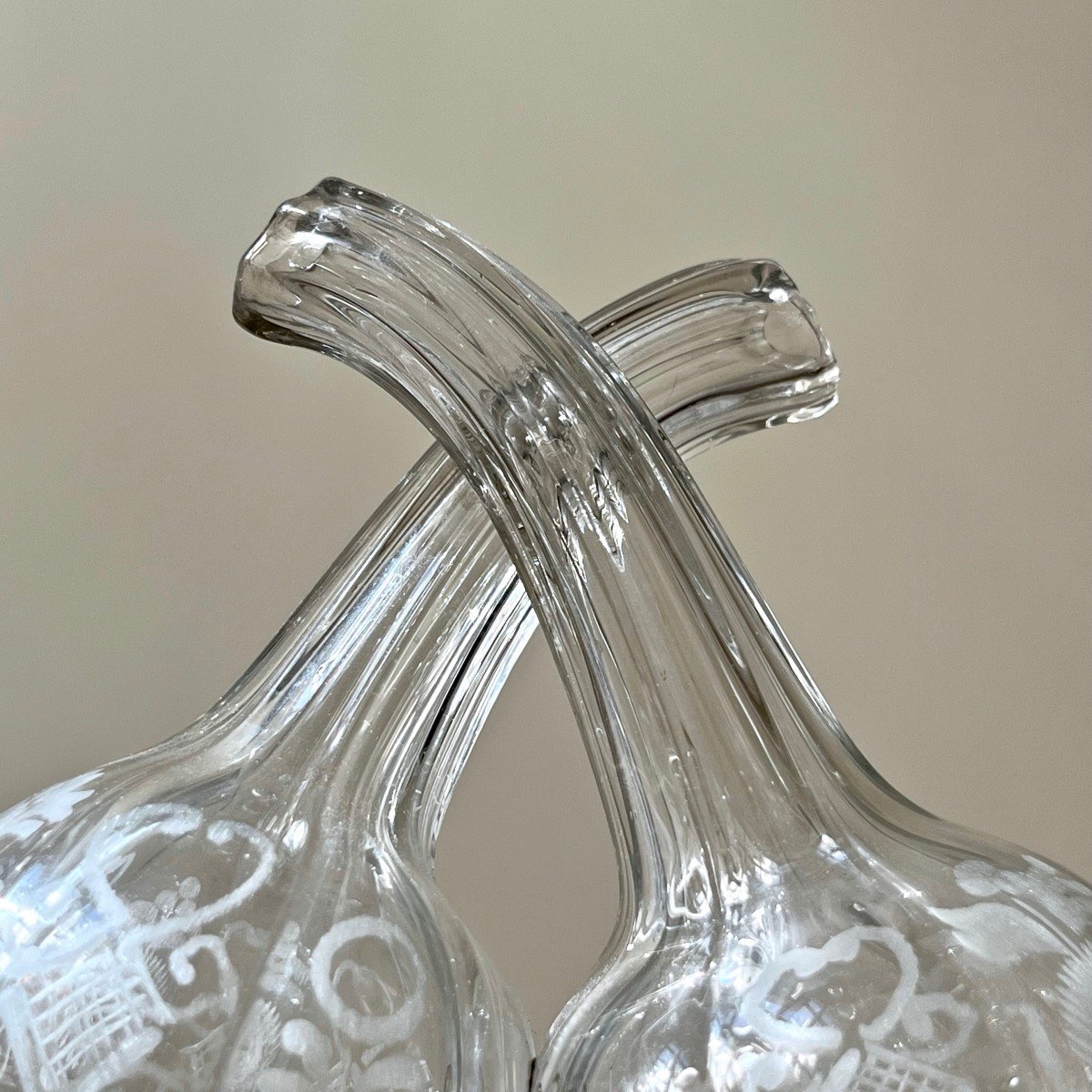 Guédoufle 18th Century Oil Cruet Vinegar Pot In Blown Glass With Godrons And Engraved Decor 18th-photo-3