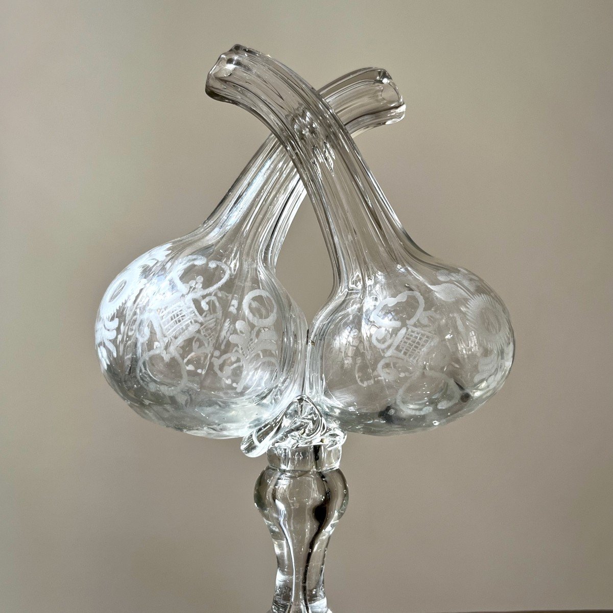 Guédoufle 18th Century Oil Cruet Vinegar Pot In Blown Glass With Godrons And Engraved Decor 18th-photo-1