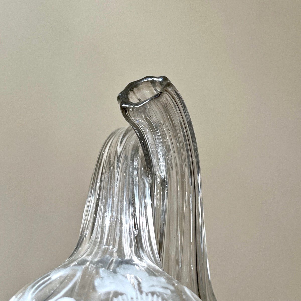 Guédoufle 18th Century Oil Cruet Vinegar Pot In Blown Glass With Godrons And Engraved Decor 18th-photo-2