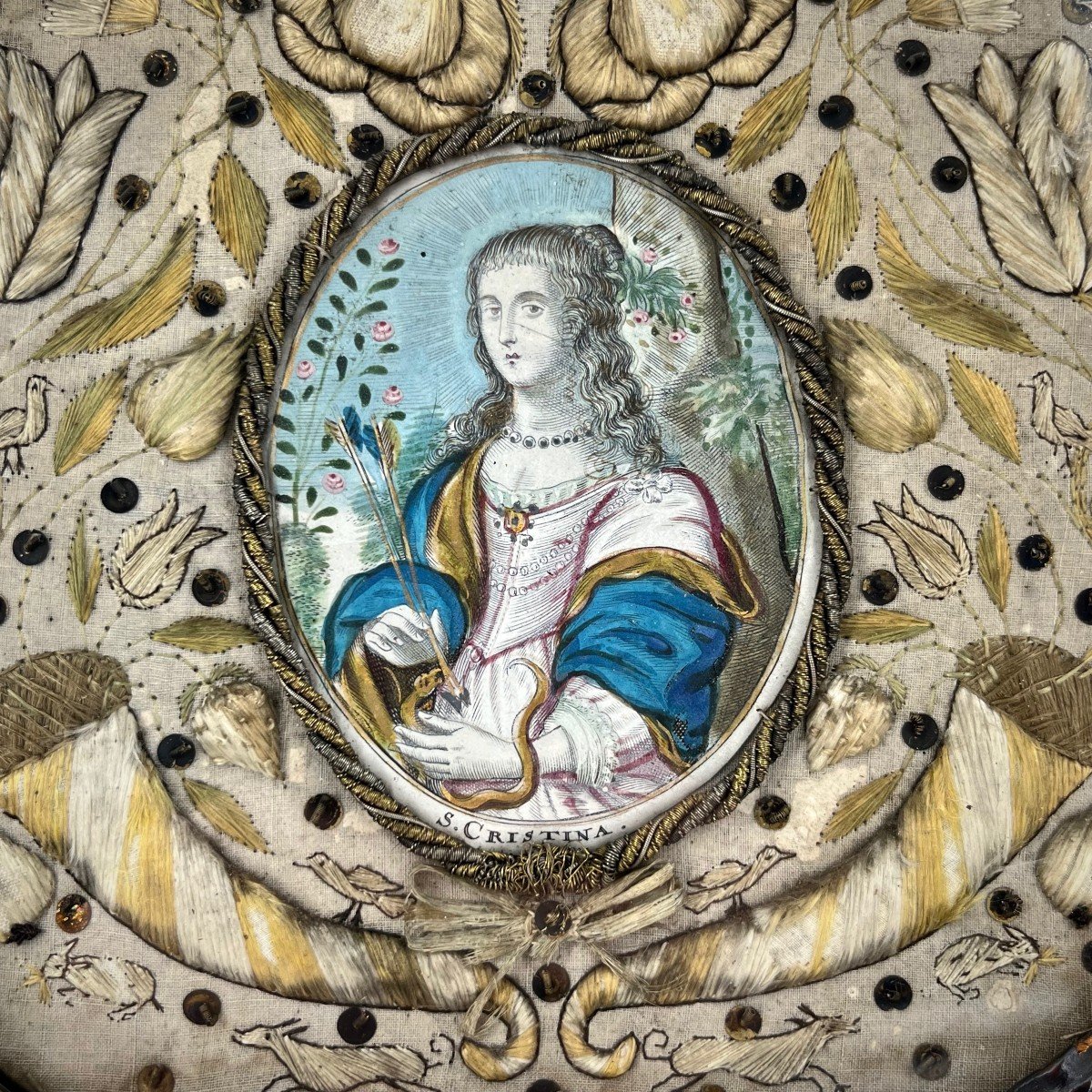 Gravure aquarellée Sainte Christine et broderie XVIIe siècle,  cadre octogonal en bois noirci-photo-1