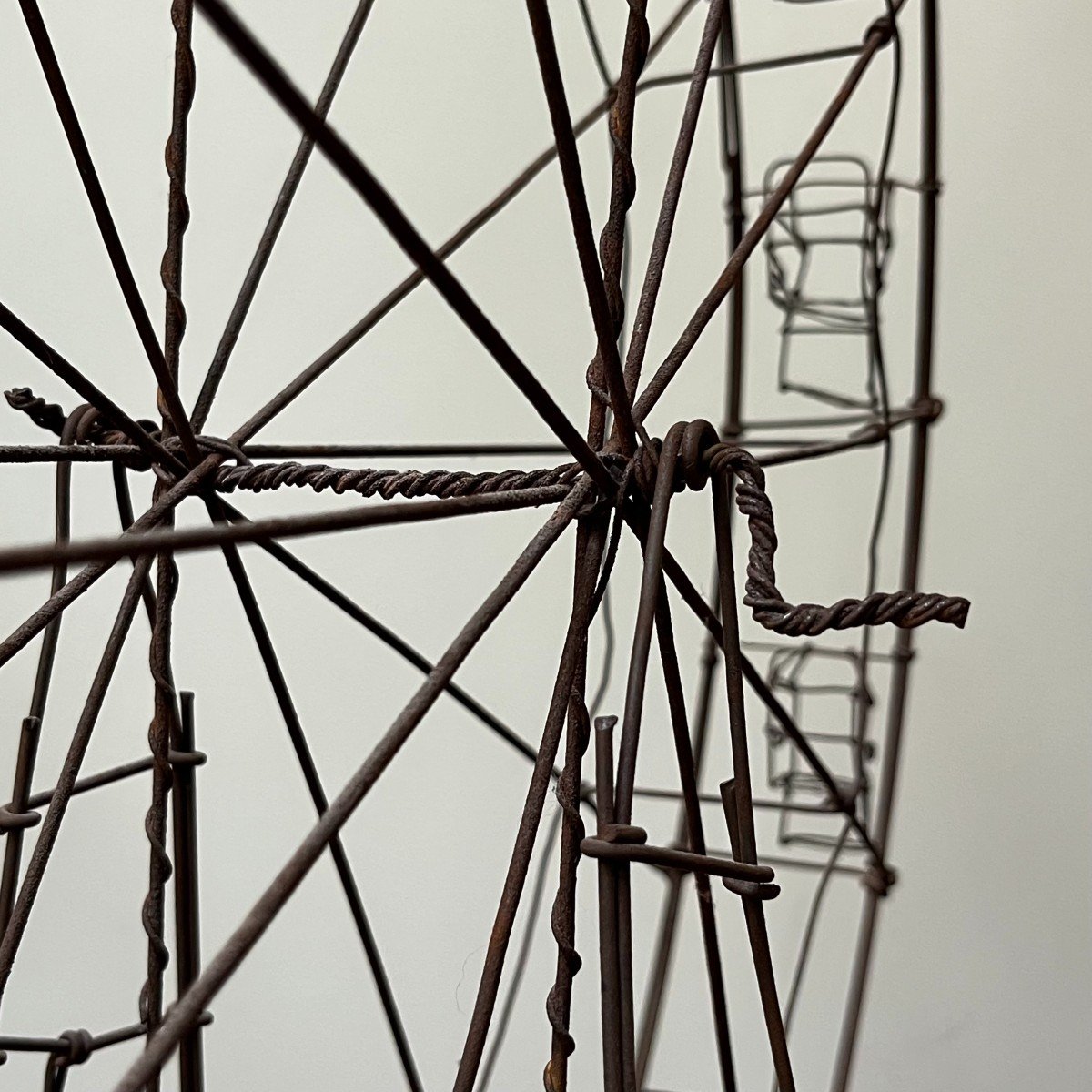 Grande roue, manège miniature en fil de fer - Art populaire forain du début du XXe siècle-photo-5