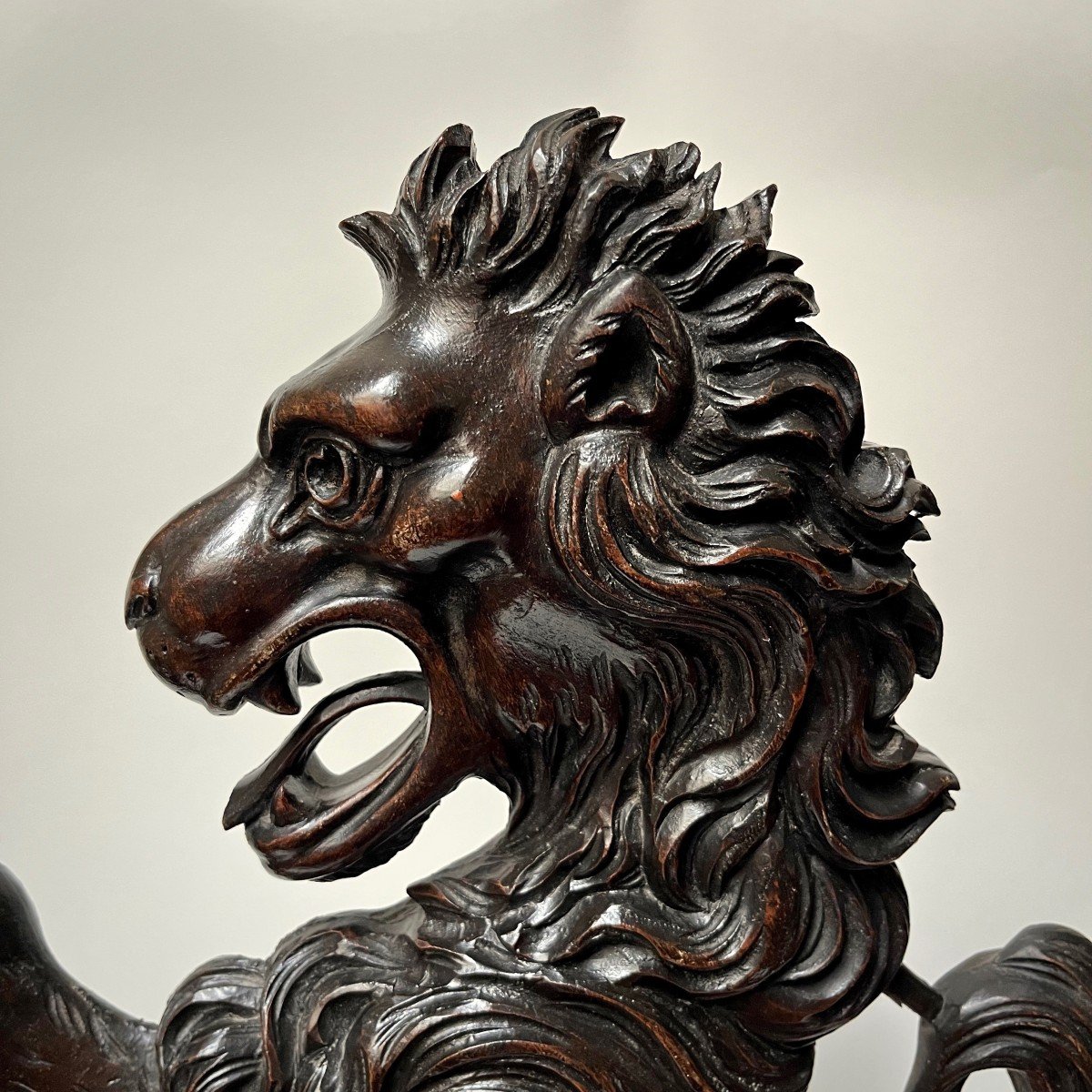 Lion héraldique en bois sculpté, enseigne de magasin ancienne XIXe siècle 19e-photo-2