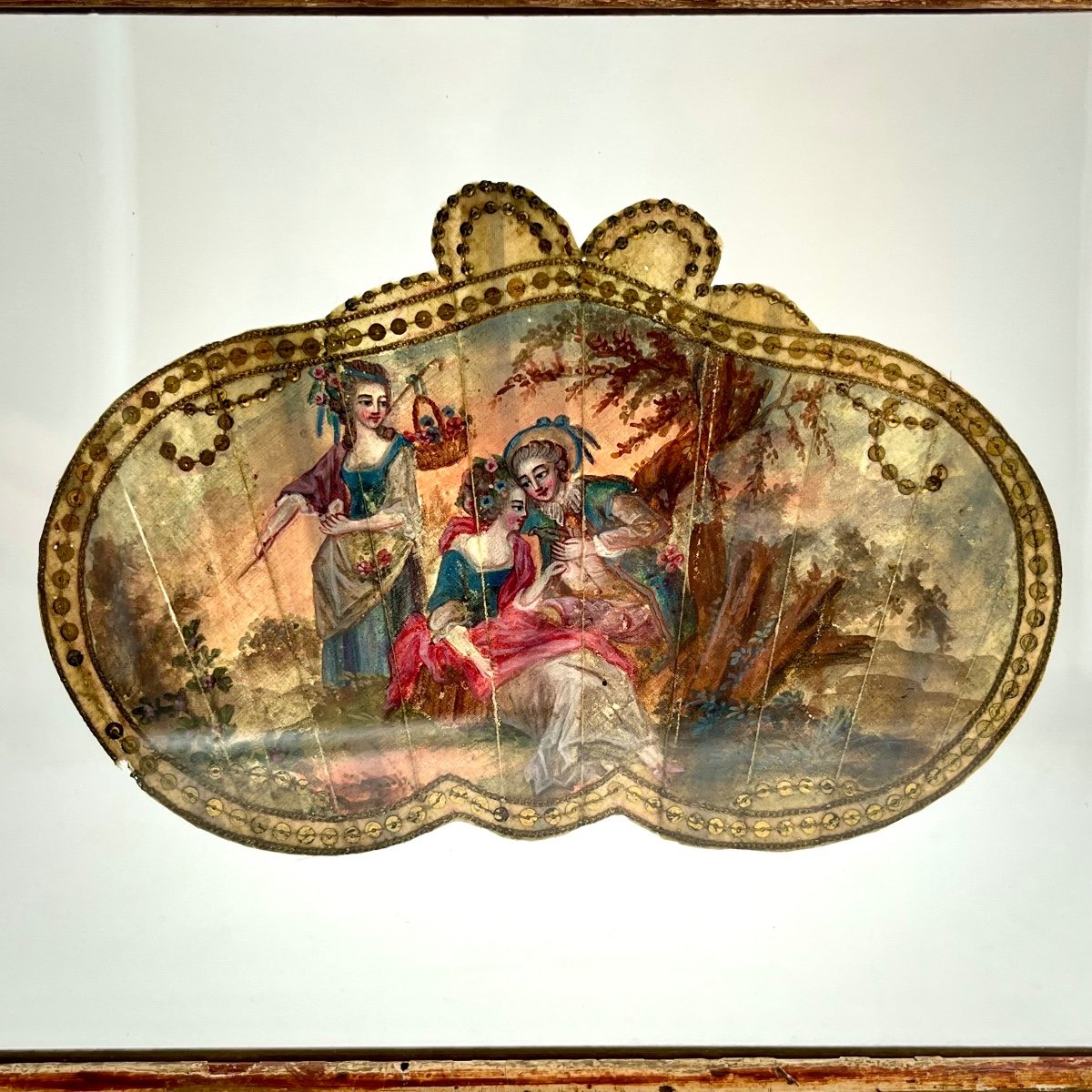 18th Century Fan Leaf Gallant Scene Gouache And Sequins 18th Golden Wood Frame -photo-2