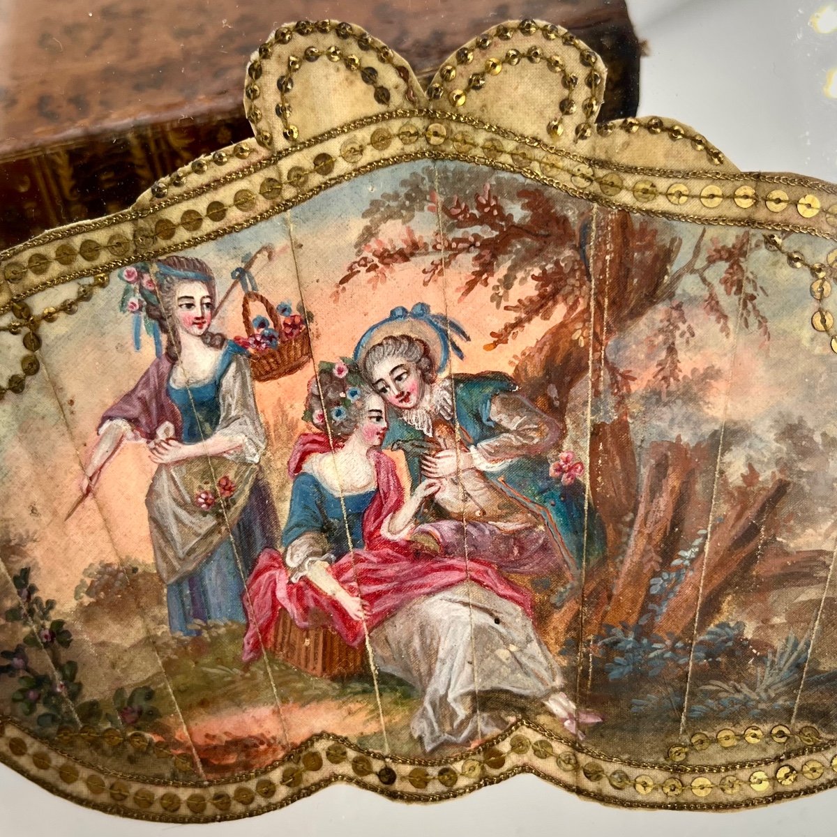 18th Century Fan Leaf Gallant Scene Gouache And Sequins 18th Golden Wood Frame -photo-3