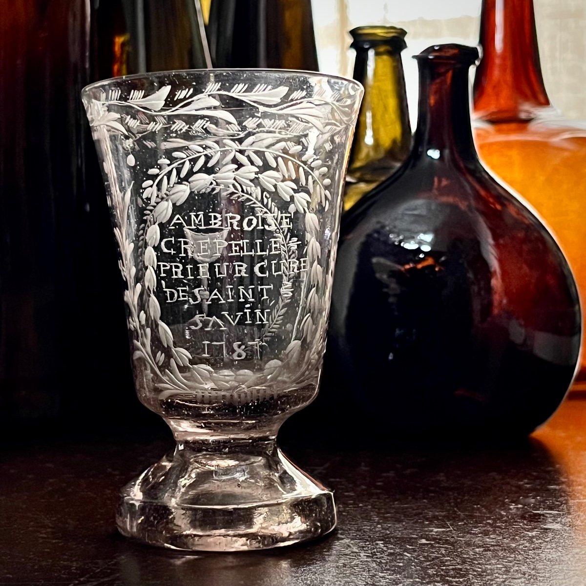 Verre calice patronymique daté 1787 d'Ambroise Crepelle soufflé et gravé XVIIIe siècle 18e