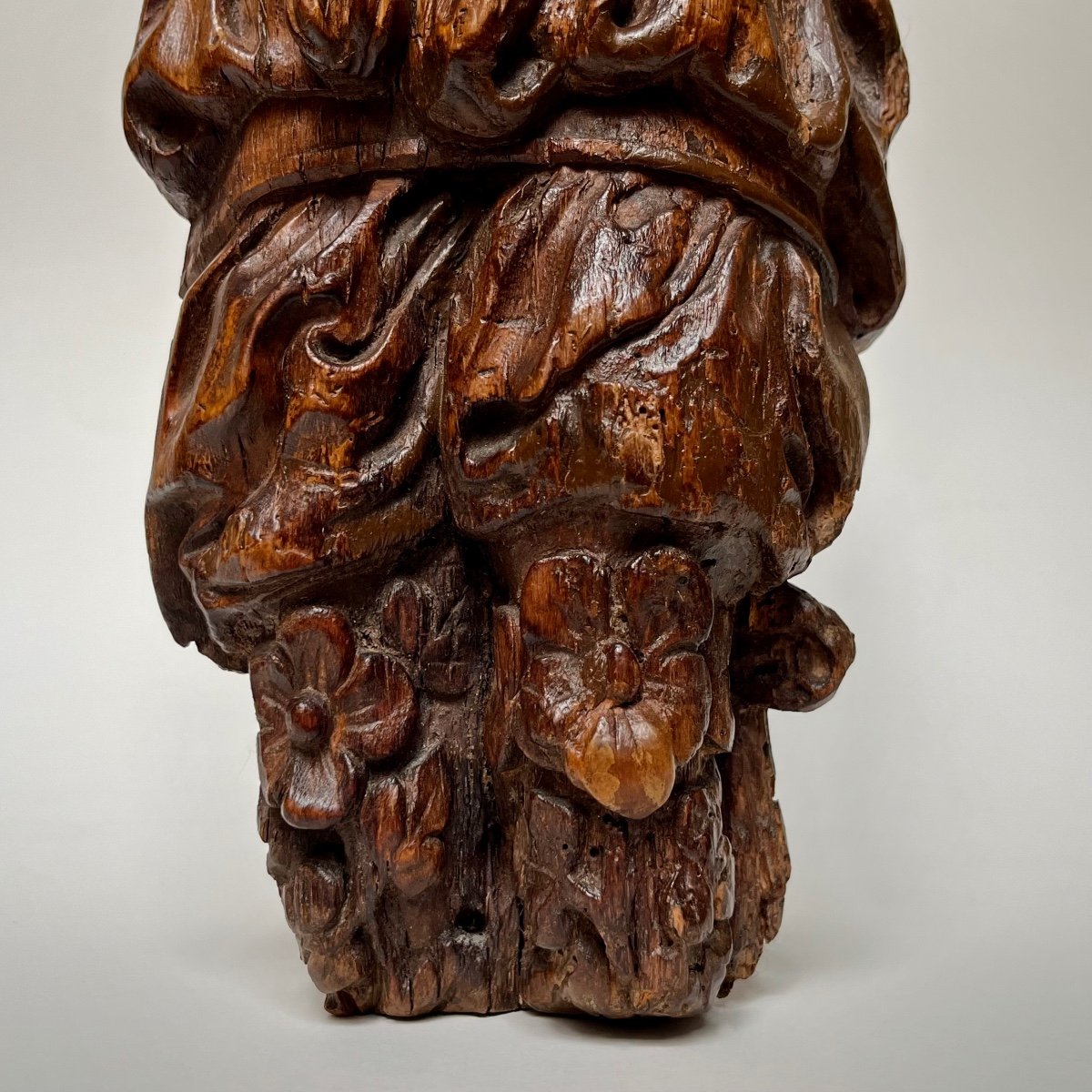 Allégorie de l'hiver, élément décoratif d'applique en bois sculpté fin du XVIIIe siècle 18e-photo-3