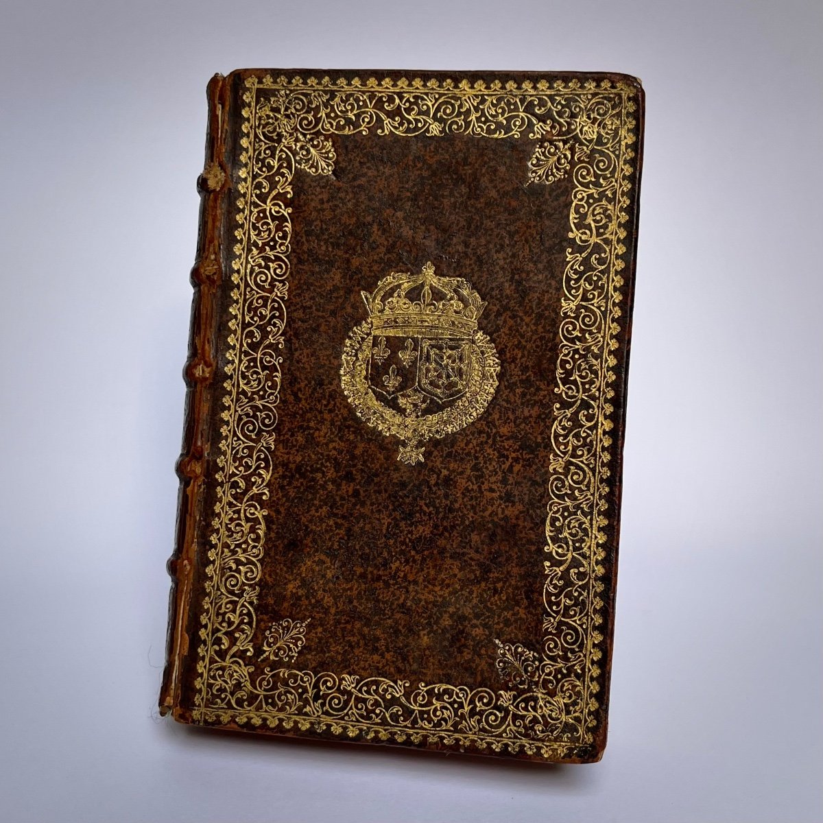 Secret Book With The Arms Of France From 1689 17th Century Secret Box 17th Century -photo-2