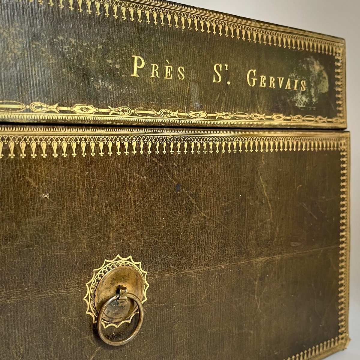 Cartonnier - casier à décor aux petits fers Choissy Près St Gervais XIXe siècle boîte archives-photo-3