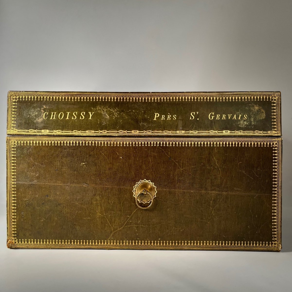 Cartonnier - casier à décor aux petits fers Choissy Près St Gervais XIXe siècle boîte archives