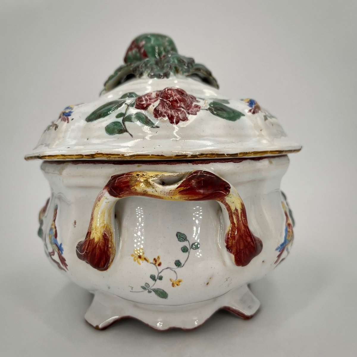 Terrine en fa&iuml;ence de Marseille XVIIIe, atelier de Gaspard Robert 18e si&egrave;cle-photo-1