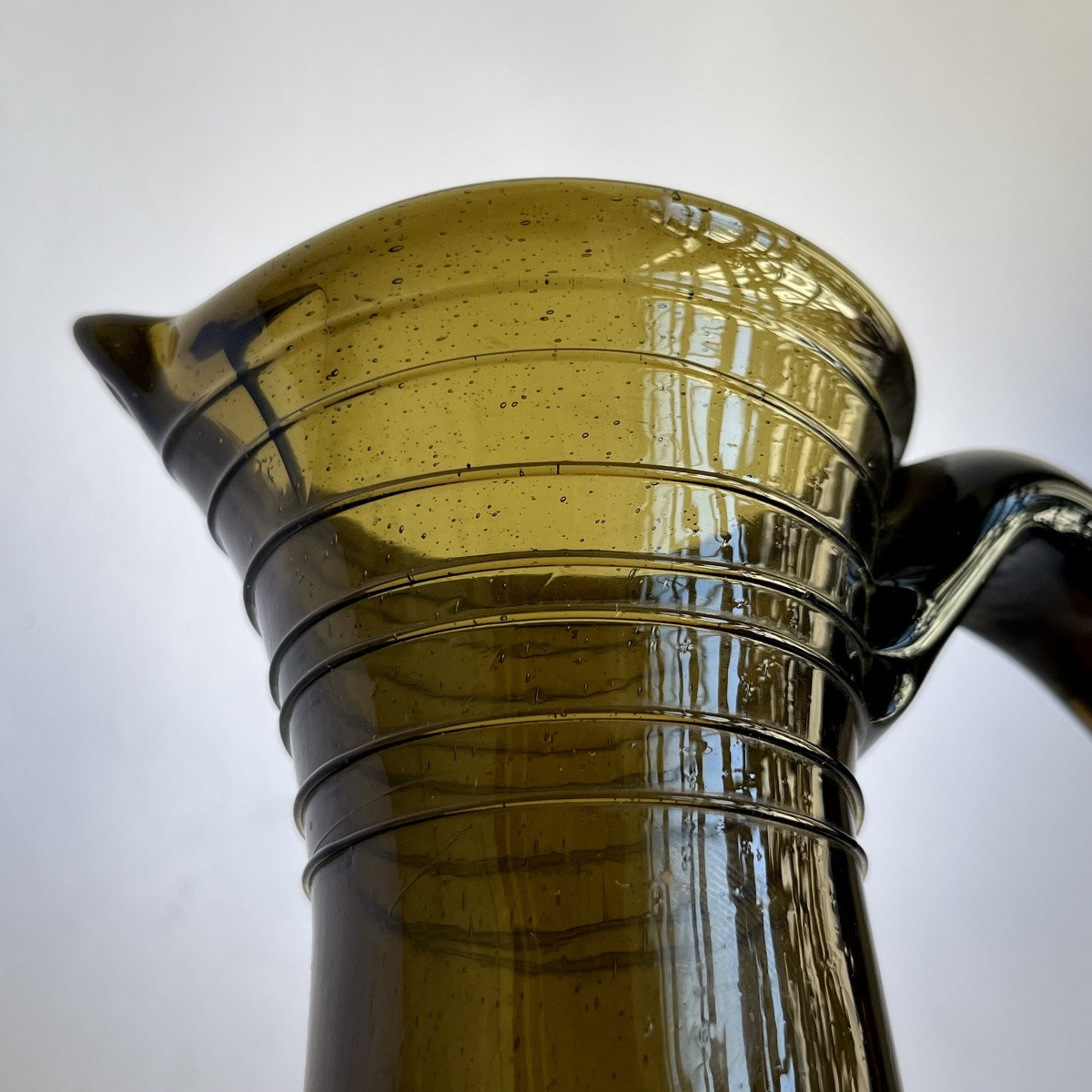 Large Margeride Pitcher In Blown Glass With Brown-green Tinted Threads From The 18th Century-photo-3