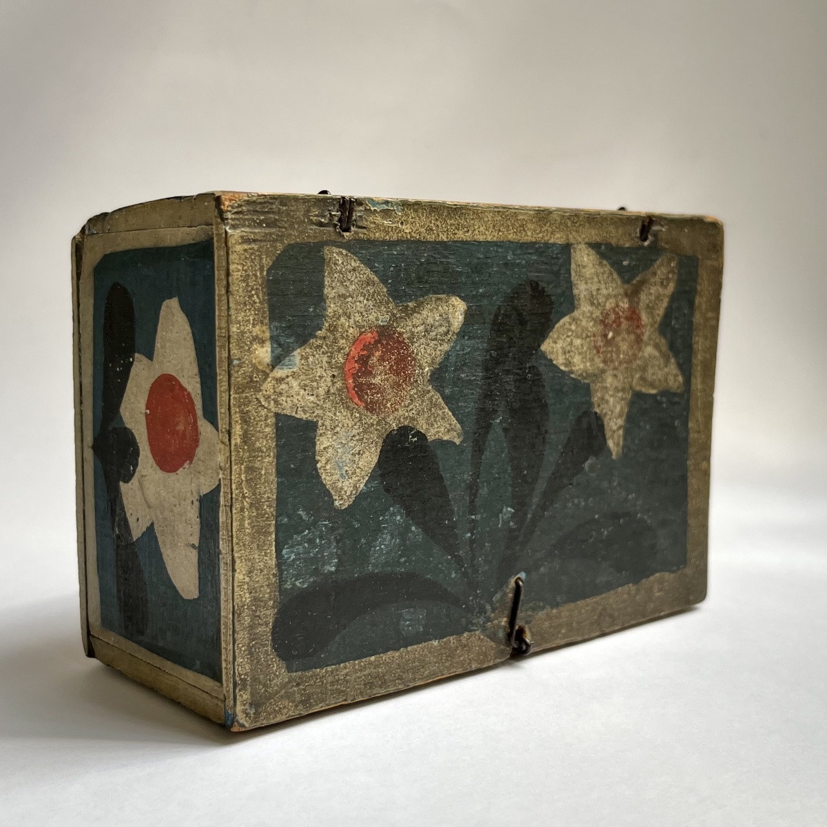 Small 19th Century Norman Jewelry Box With Floral Decoration, 19th Century Folk Art Chest Or Box-photo-5
