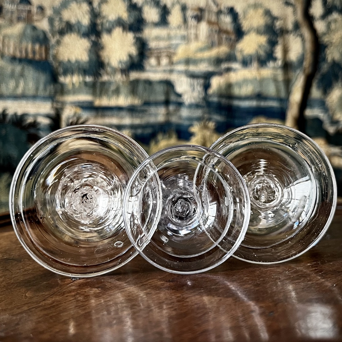 Six verres à jambe hexagonale du XVIIIe siècle en verre soufflé 18e -photo-4