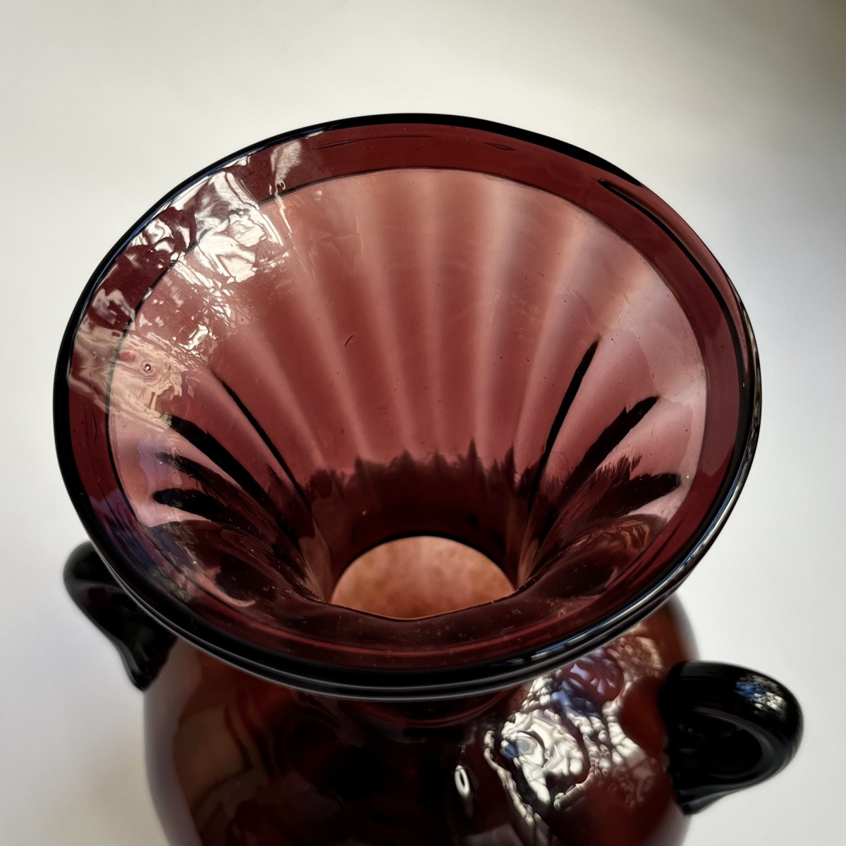 Manganese-tinted Blown Glass Vase, Late 18th - Early 19th Century -photo-2