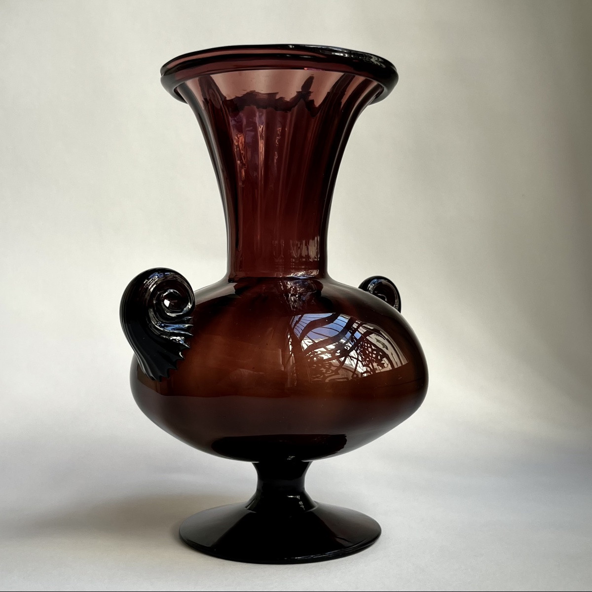 Manganese-tinted Blown Glass Vase, Late 18th - Early 19th Century -photo-4