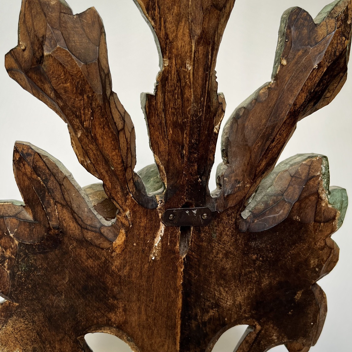 Bouquets en bois peint sculpt&eacute;, paire d'&eacute;l&eacute;ments d&eacute;coratifs d'applique XIXe art populaire 19e-photo-5