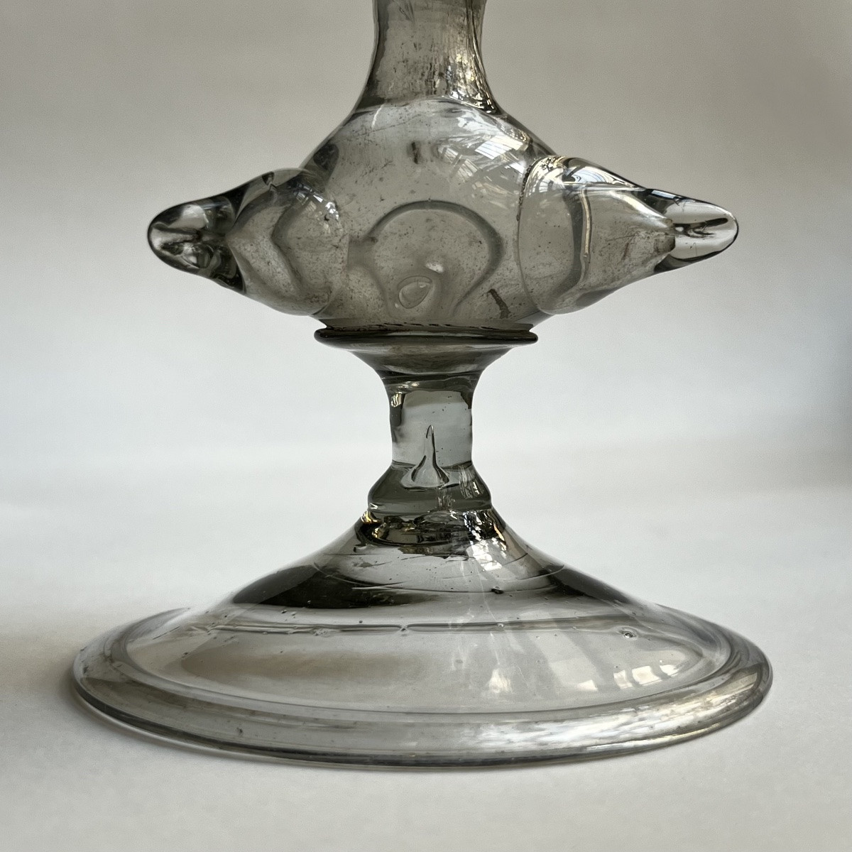 Grand verre à illusion ou "trick glass" en verre soufflé du XVIIIe siècle 18e-photo-2