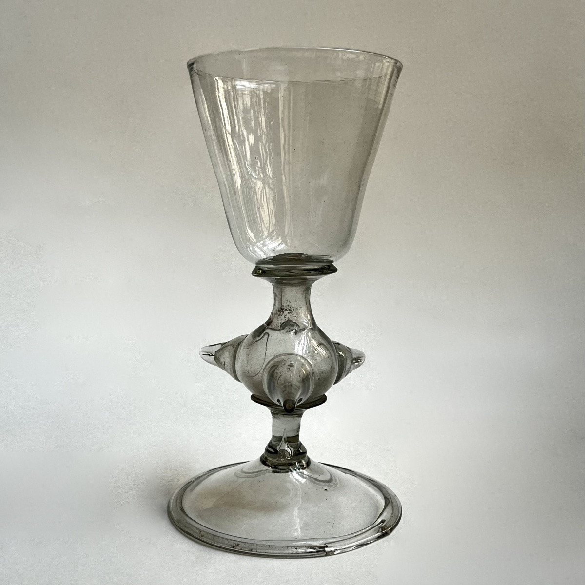 Grand verre à illusion ou "trick glass" en verre soufflé du XVIIIe siècle 18e-photo-4