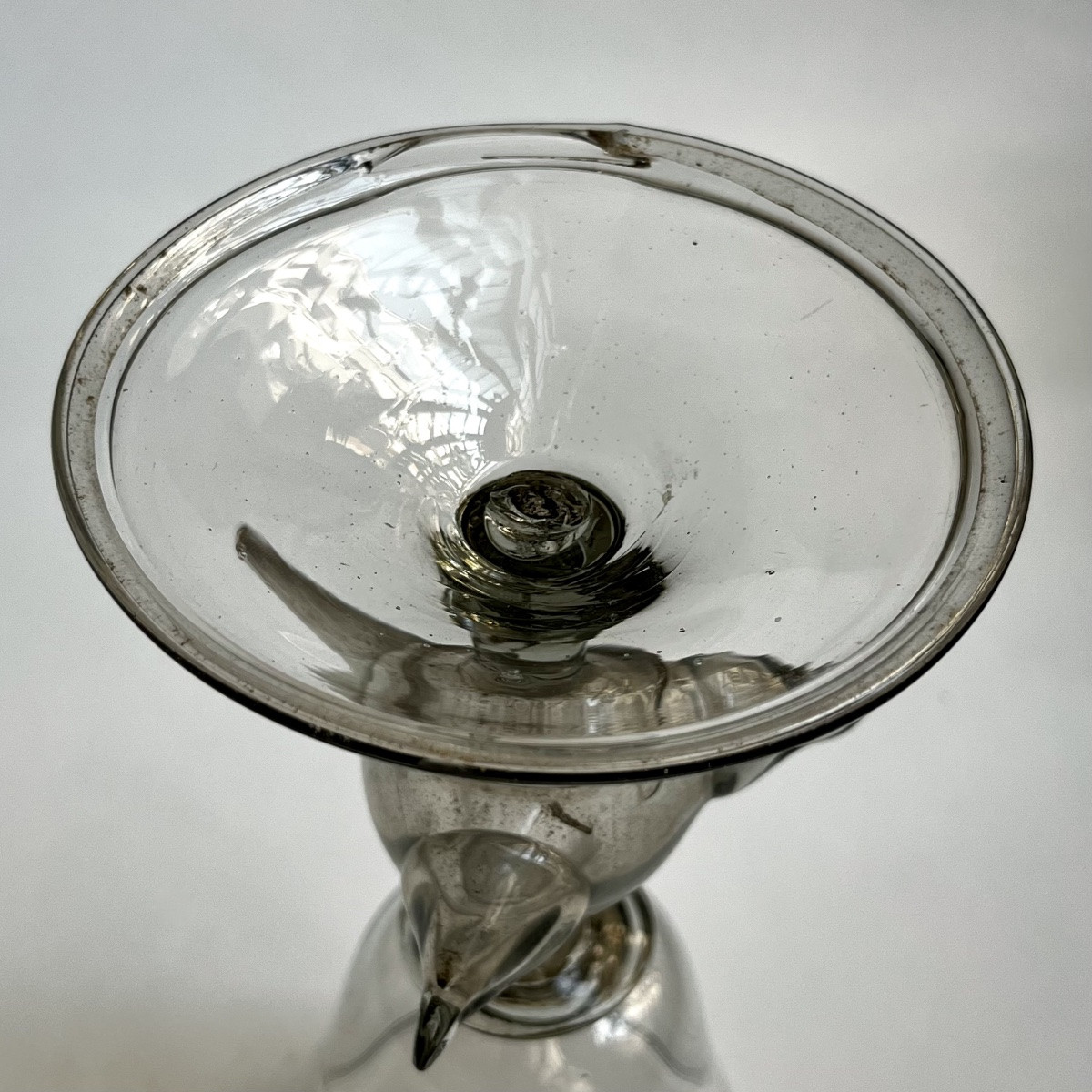 Grand verre à illusion ou "trick glass" en verre soufflé du XVIIIe siècle 18e-photo-5