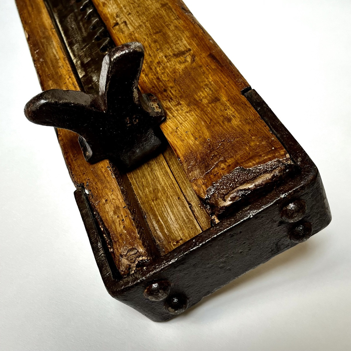 Cric d'attelage ou agricole en bois et fer forgé fin XIXe début XXe art populaire outil ancien-photo-3