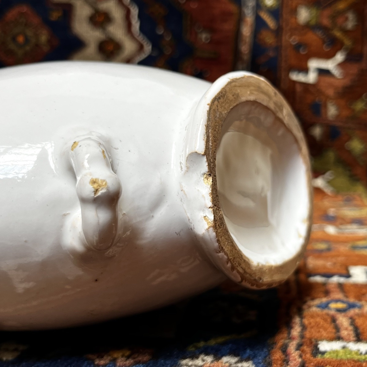 Gourde en faïence blanche à décor de visages de satyre XIXe siècle bouteille 19e-photo-4