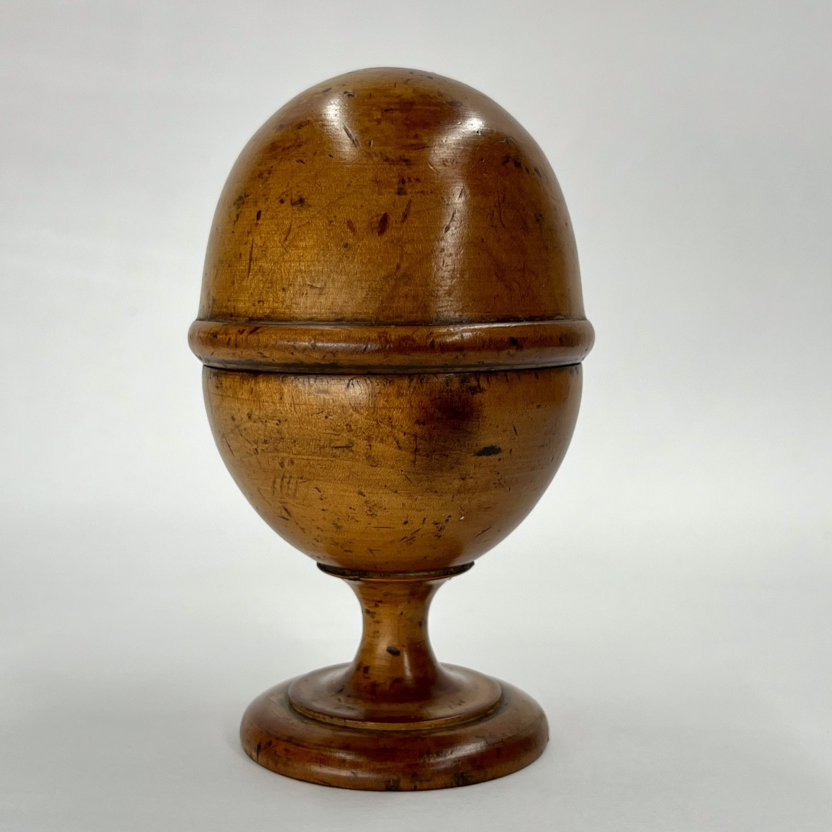 Box Or Ball For Gilding - Silvering Pills In Turned Wood 19th Century Old Pharmacy 19th