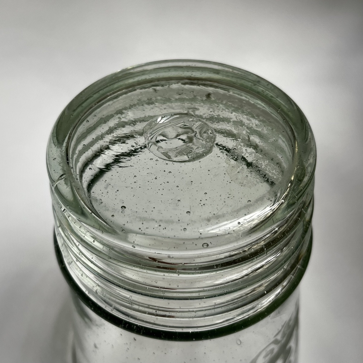 Gros verre gobelet en verre soufflé à décor gravé d'un bateau à voiles voilier XVIIIe XIXe-photo-5