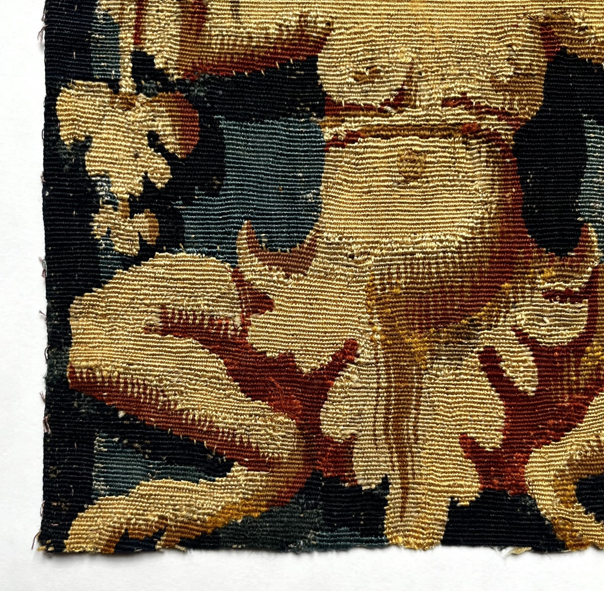 Sphinge, fragment de tapisserie XVIIe - XVIIIe siècle - Haute époque-photo-2