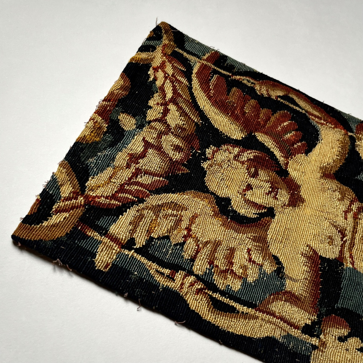 Sphinge, fragment de tapisserie XVIIe - XVIIIe siècle - Haute époque-photo-6